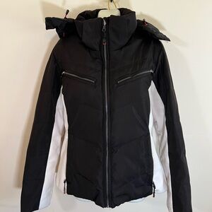 Vintage Women's Calvin Klein Black and White Sports Winter Jacket Size Small